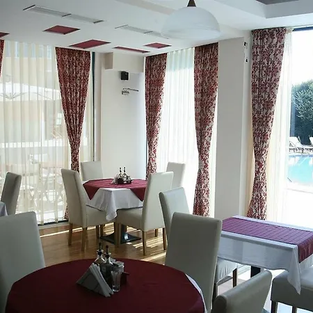 Aparthotel Aquamarine Obzor